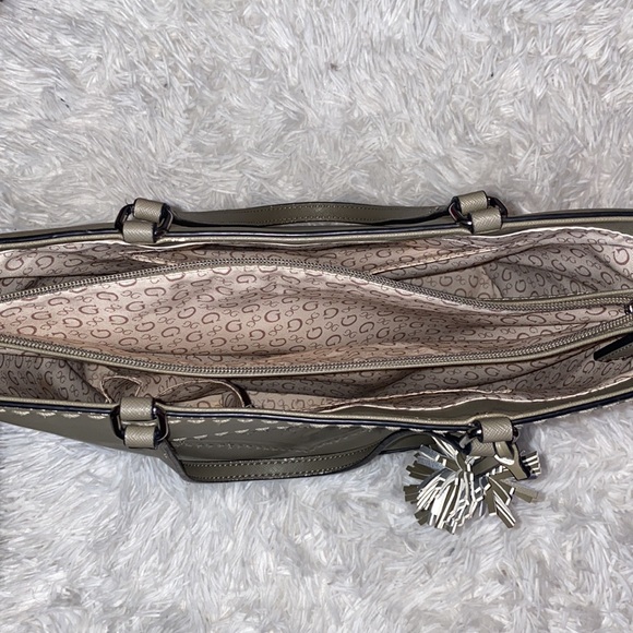 Women’s Grey/Taupe Color Guess Tote Bag & Wallet - Picture 2 of 5